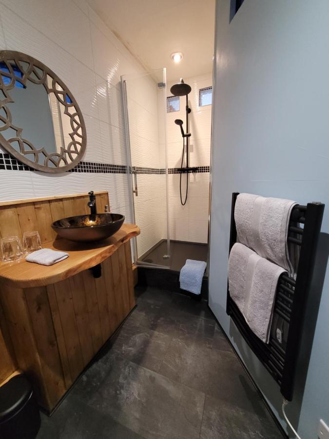 Hideaway Escapes: With Animal Encounters In Pembrokeshire Bed & Breakfast