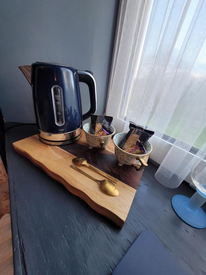 Couette-café Family Or Romantic Break, On Our Smallholding Close To *