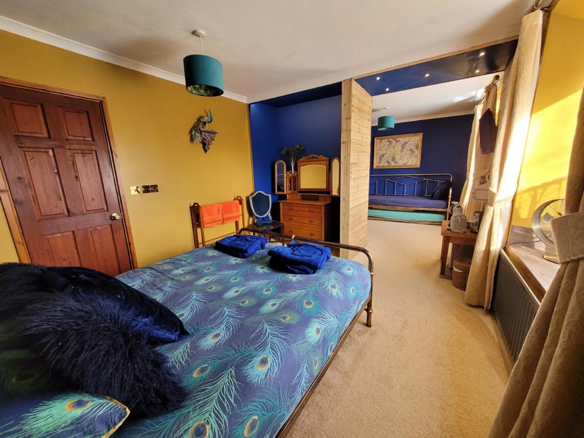 Bed & Breakfast Hideaway Escapes: With Animal Encounters In Pembrokeshire Narberth
