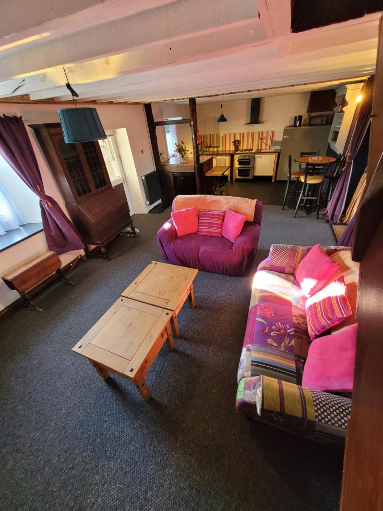 Bed & Breakfast Hideaway Escapes: With Animal Encounters In Pembrokeshire Narberth